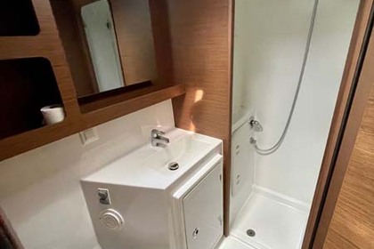 Lagoon 42 - 4 + 1 cab.