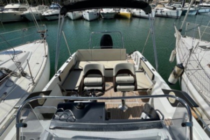 Charter Motorboat BENETEAU Flyer 7.7 SUNdeck Cogolin